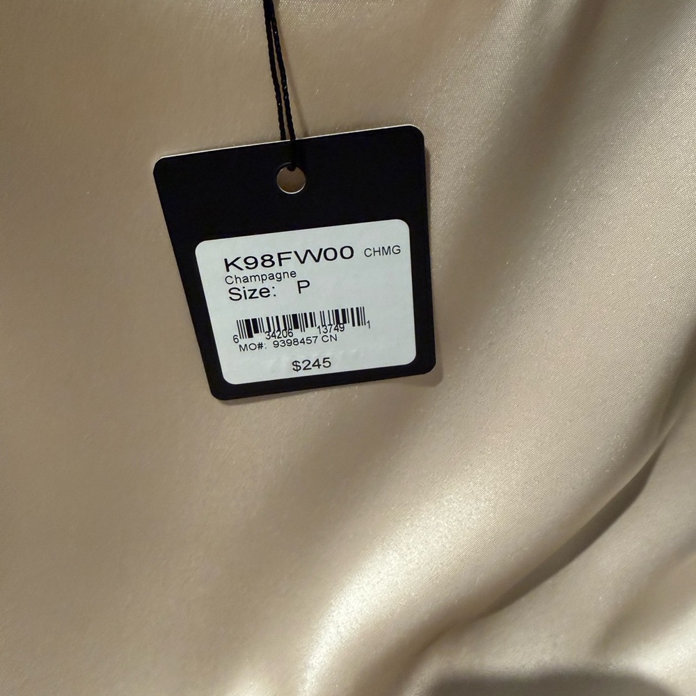 St. John Elegant Cream Camisole Top - Picture 3 of 3